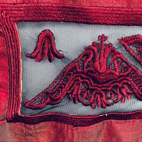 D&C Scarf Red Beige Embroidered Silky 27”X 70” - Picture 14 of 14